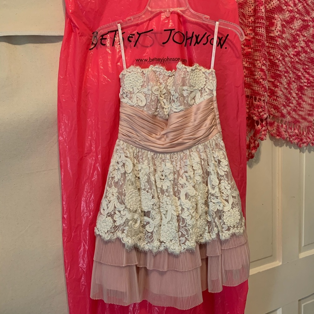 Strapless light pink with lace dress